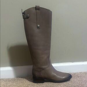 SAM EDELMAN  GENUINE LEATHER riding Boots in Grey